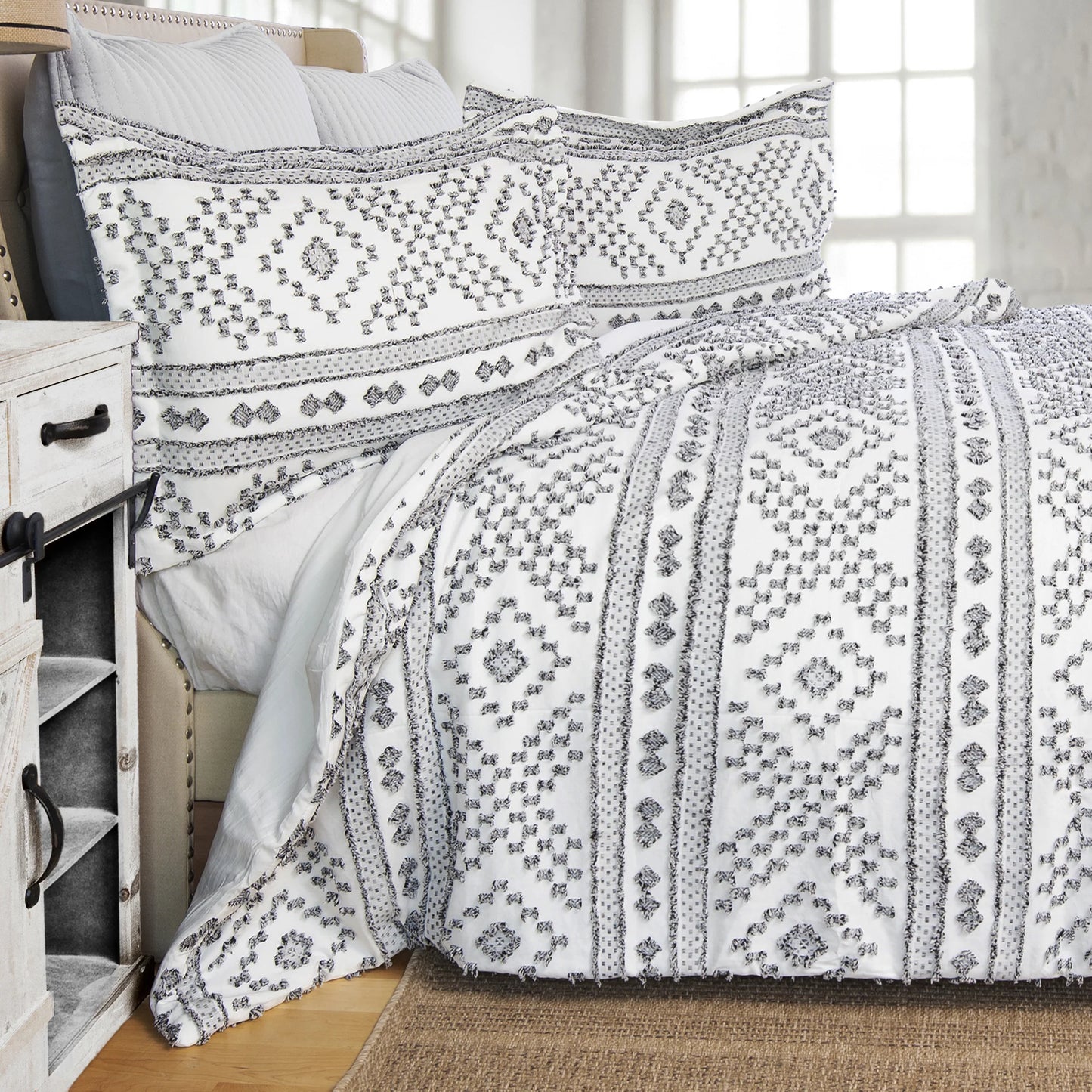 Aspen Comforter Set - Back & White - Geometric Design - The Boho House