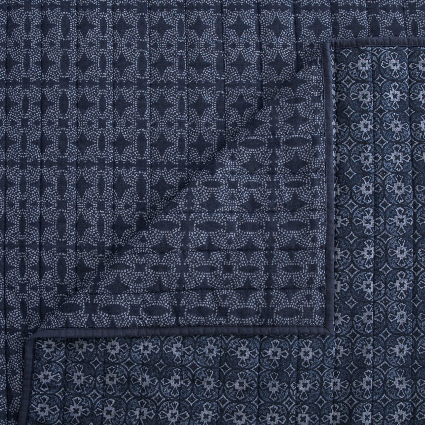 Octavia Reversible Quilt Set - Indigo Blue Shades - Medallion Pattern & pointillist diamond Pattern - The Boho House