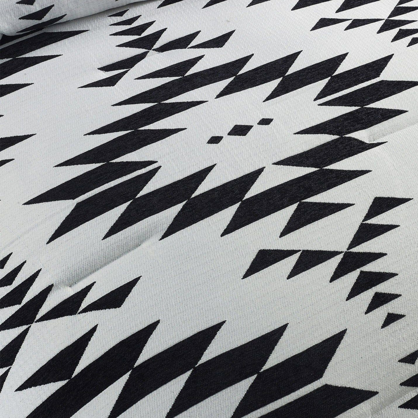 Table Rock Aztec Comforter Set - Black & White - Aztec Pattern - Cotton & Polyester - The Boho House